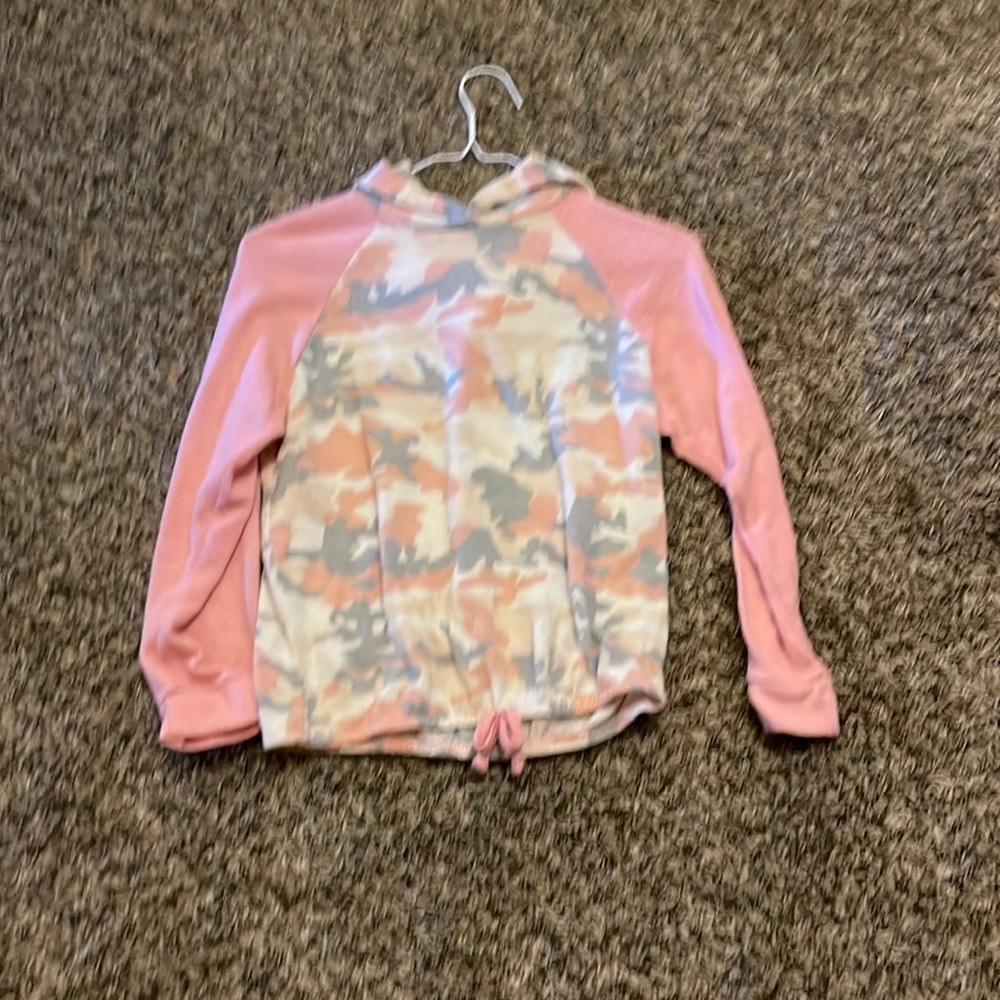 Camo pink long sleeve with a hoodie